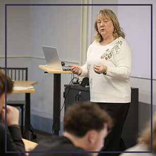 Patty Helland teaches Human Resources Management